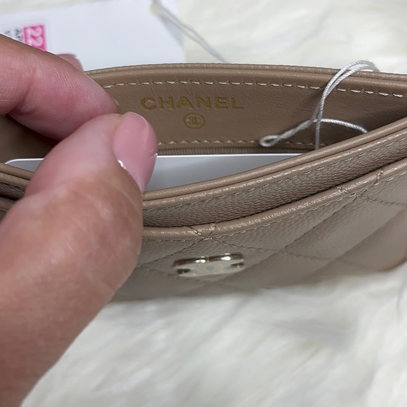 Chanel Dark Beige Cardholder - Picture 4 of 6